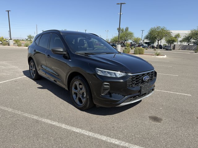 Used 2024 Ford Escape ST-Line AWD/4WD image 3