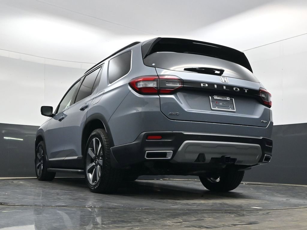 Used 2024 Honda Pilot Elite image 32