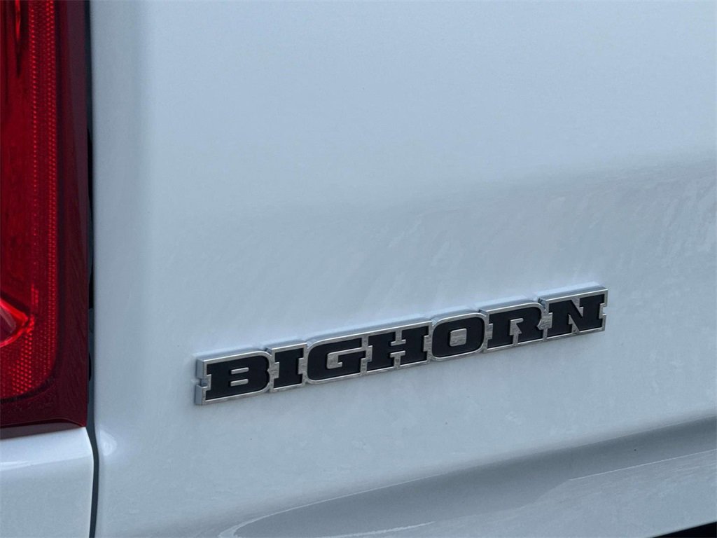 New 2026 RAM 1500 4x4 Crew Cab image 9