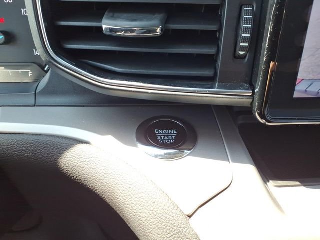 Used 2023 Ford Explorer XLT w/ Equipment Group 202A AWD/4WD image 24