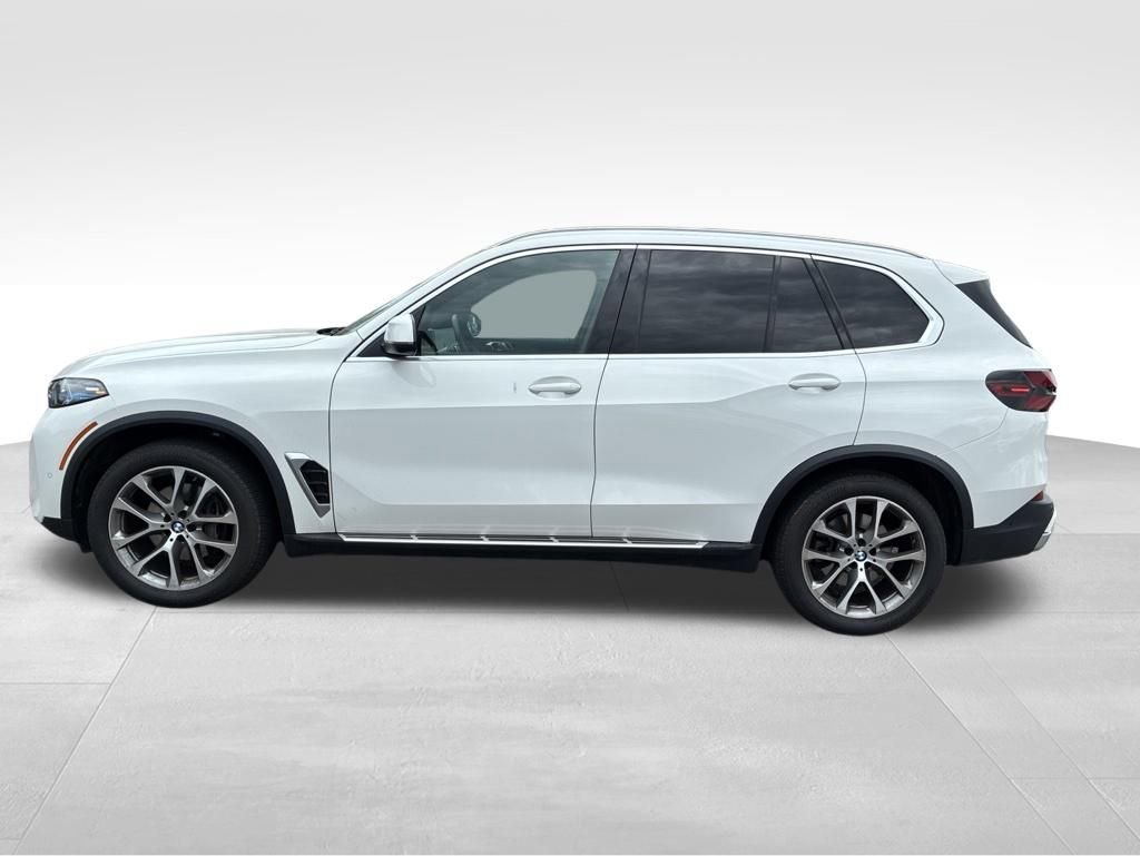 Used 2026 BMW X5 xDrive40i AWD/4WD image 2