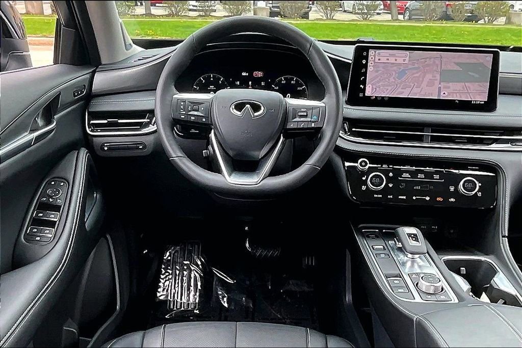 Certified 2026 INFINITI QX60 Luxe w/ Cargo Package AWD/4WD image 17