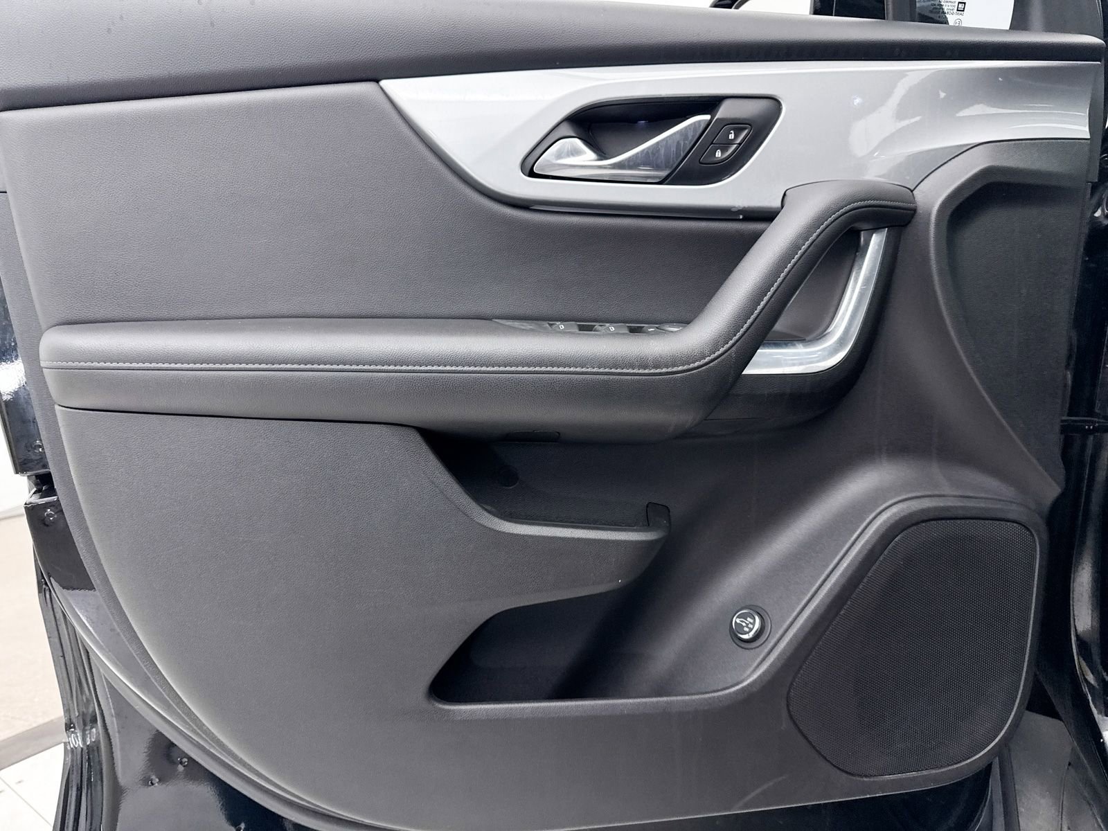 Used 2020 Chevrolet Blazer LT image 30