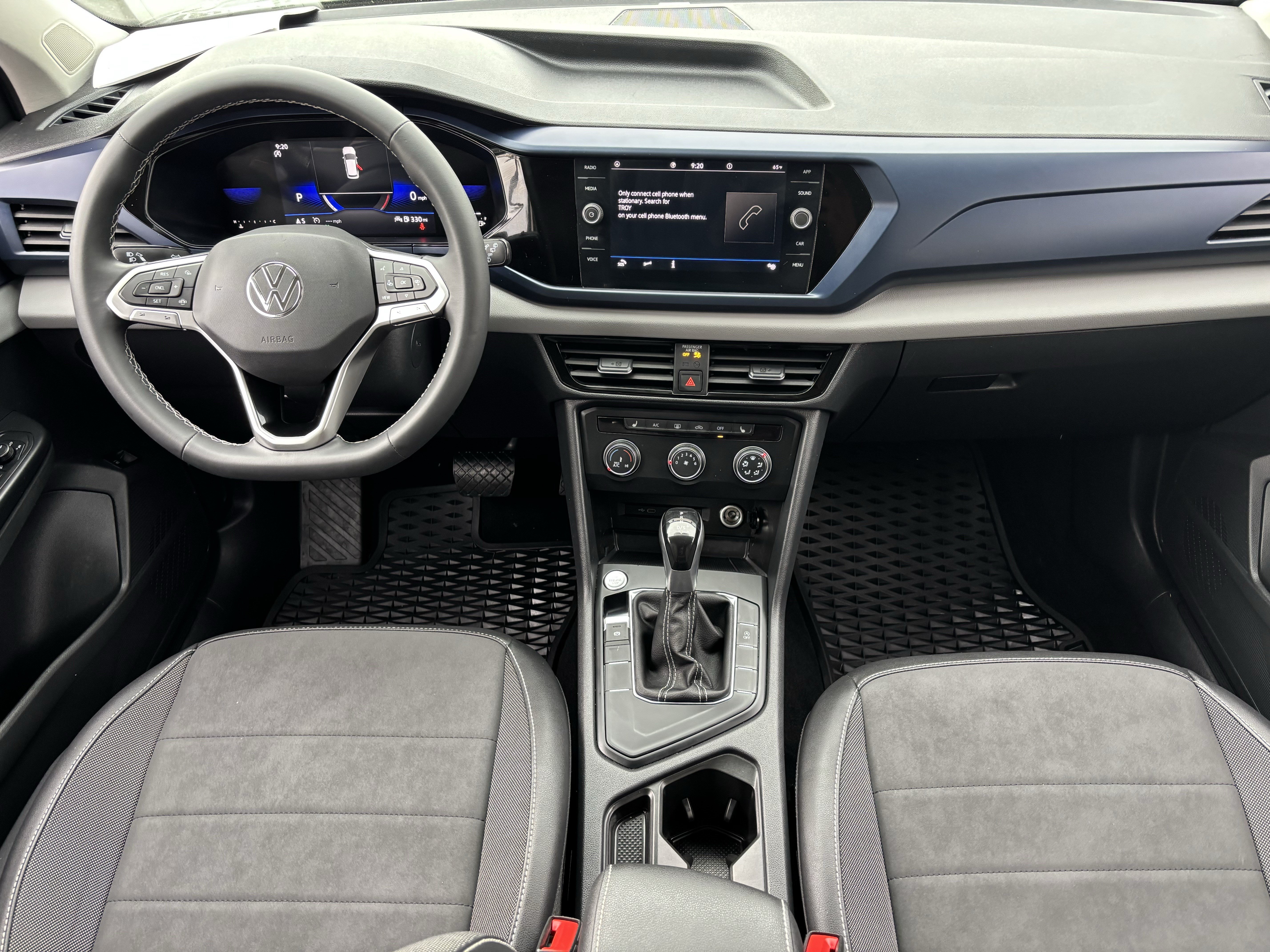 New 2026 Volkswagen Taos SE FWD image 14