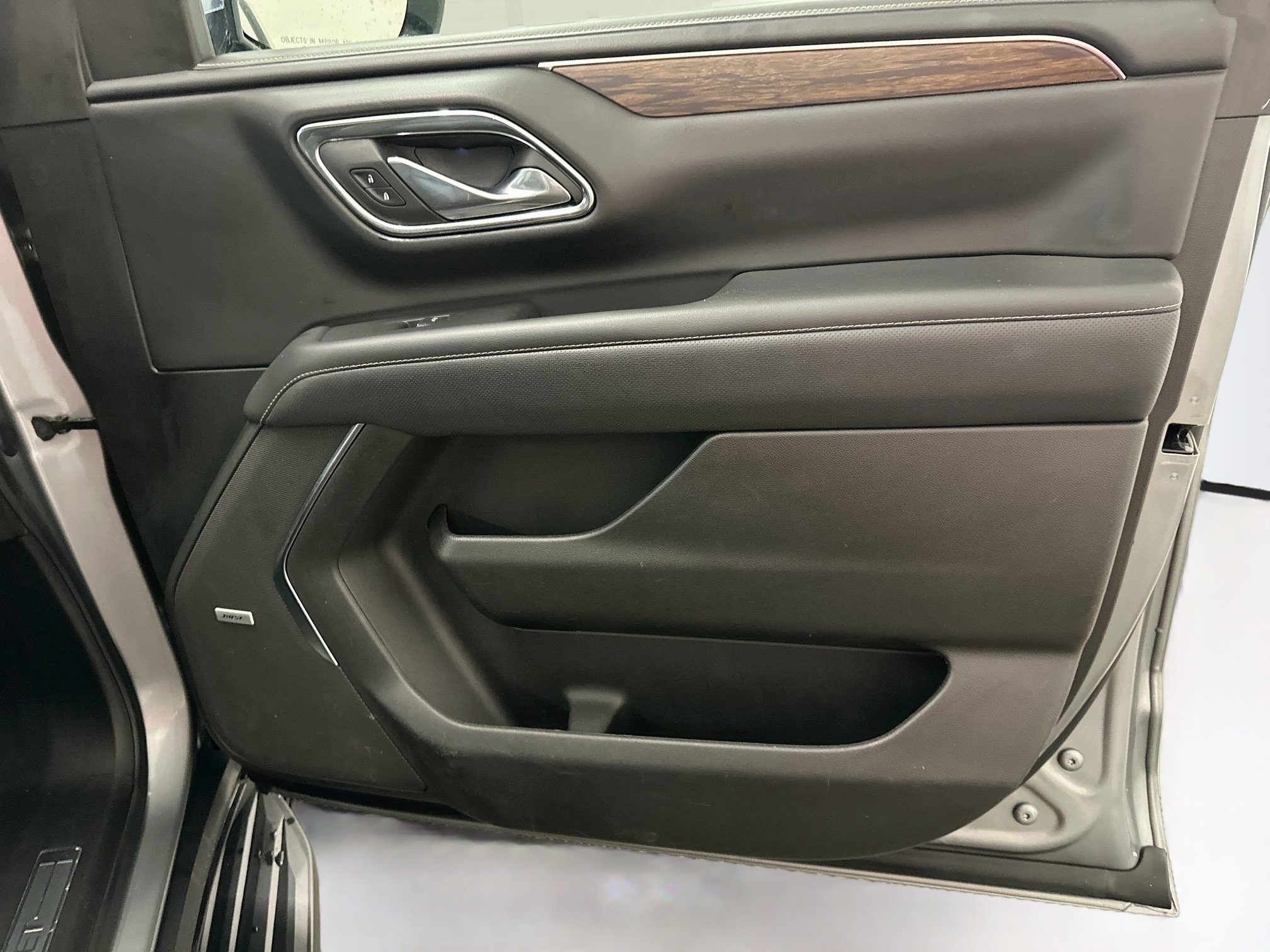 Used 2023 Chevrolet Suburban Premier AWD/4WD image 35