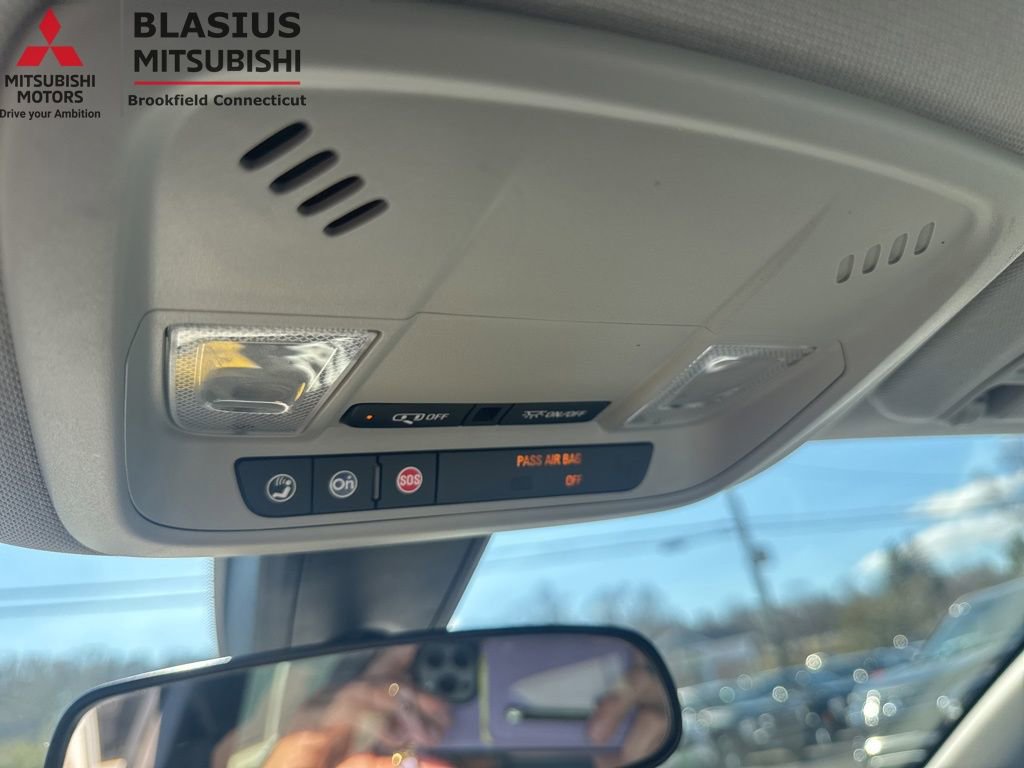 Used 2018 Chevrolet Malibu Hybrid FWD image 28