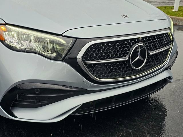 New 2026 Mercedes-Benz E 350 4MATIC Sedan image 3