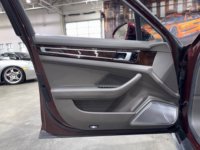 Used 2018 Porsche Panamera Turbo S image 45