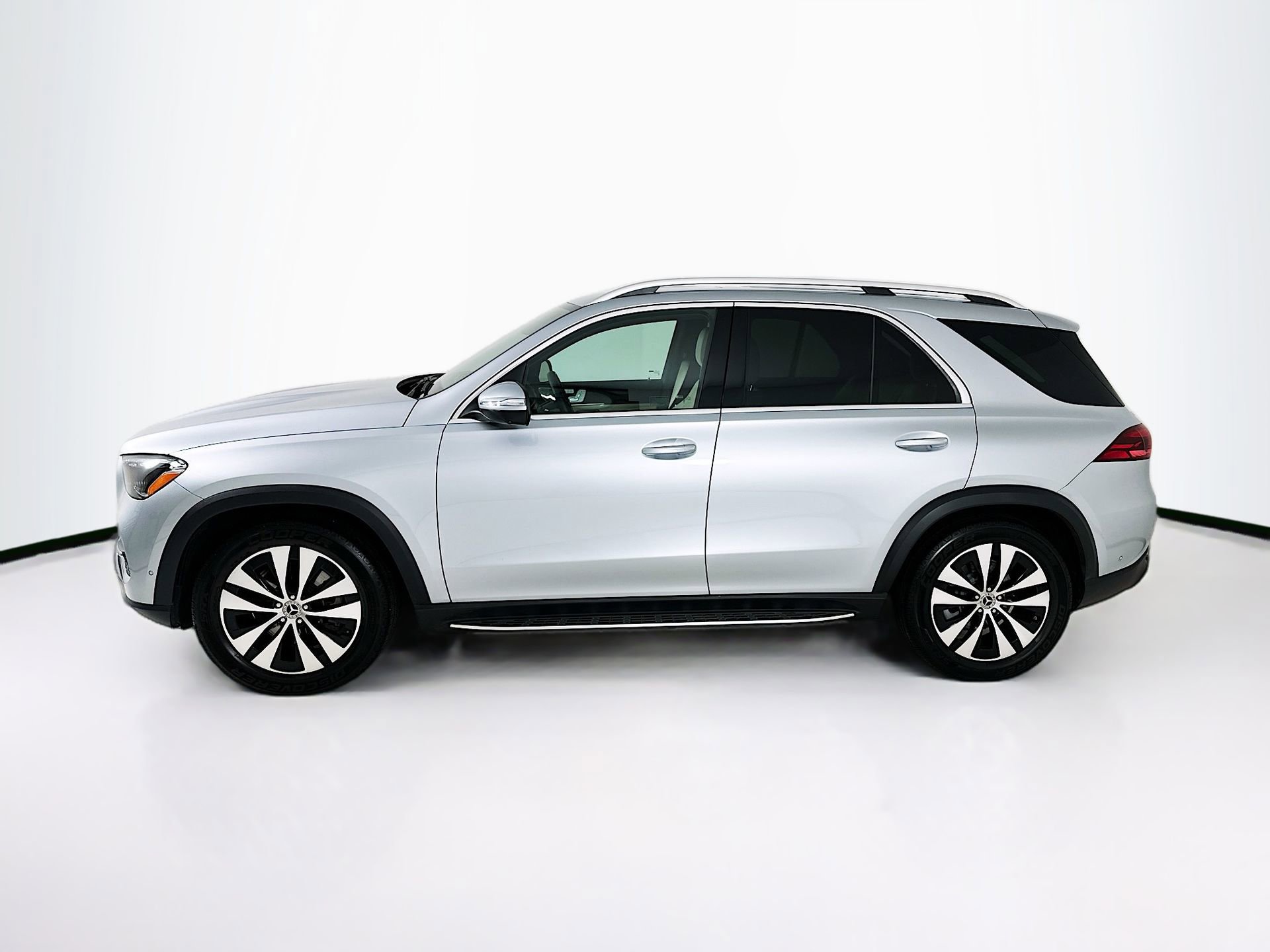 Used 2026 Mercedes-Benz GLE 350 4MATIC image 5