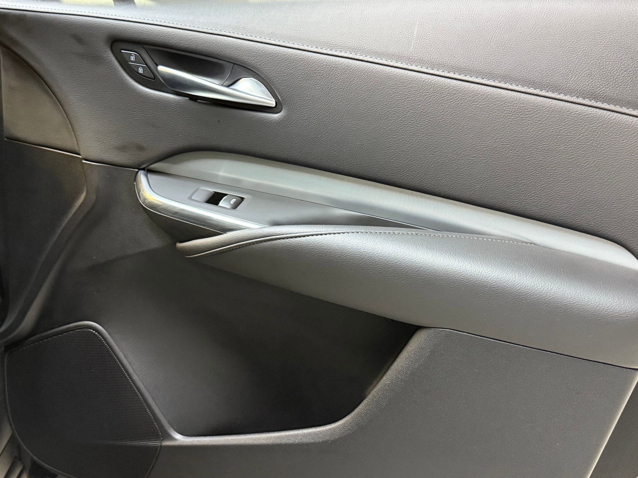 Certified 2023 Cadillac XT4 Premium Luxury image 44