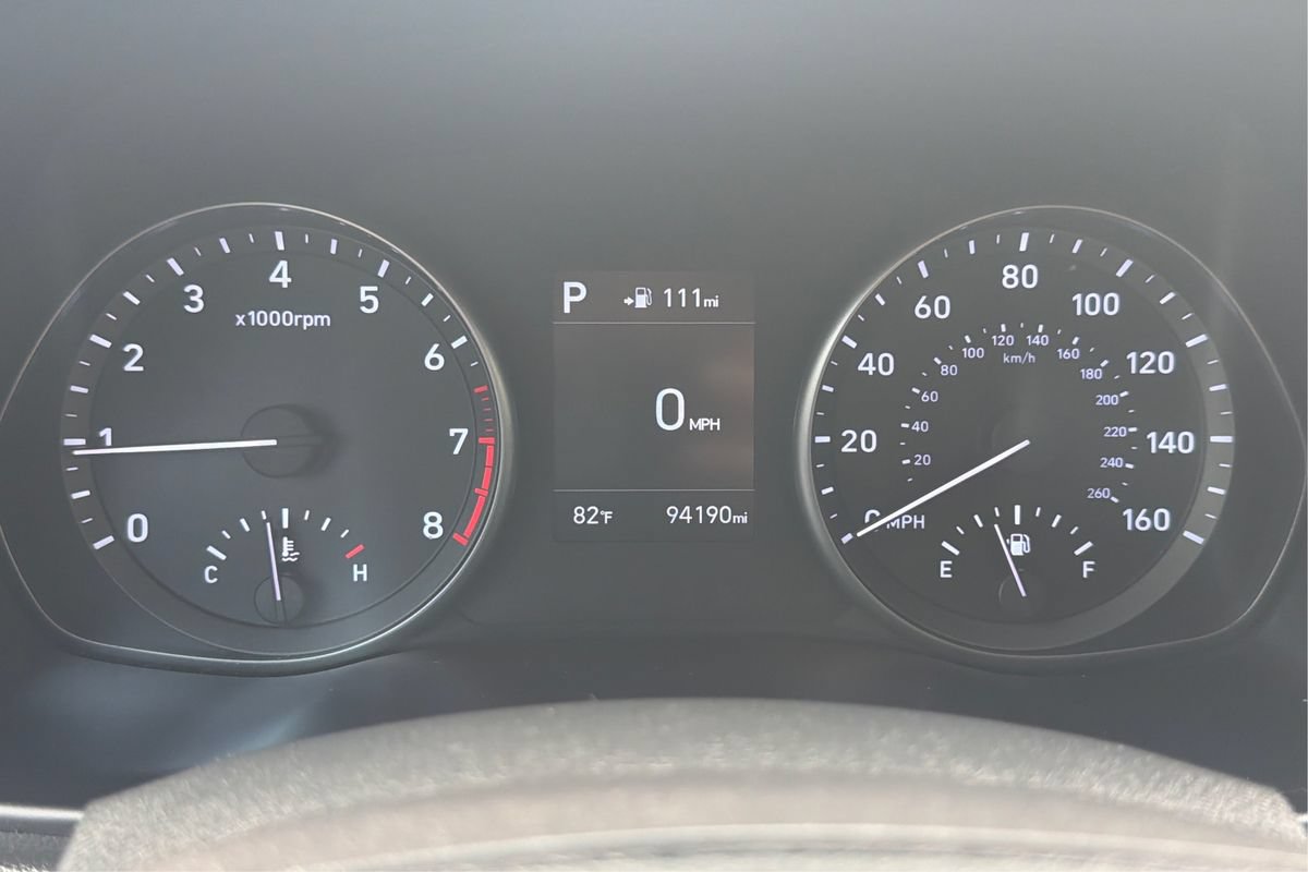 Used 2018 Hyundai Elantra GT FWD image 16
