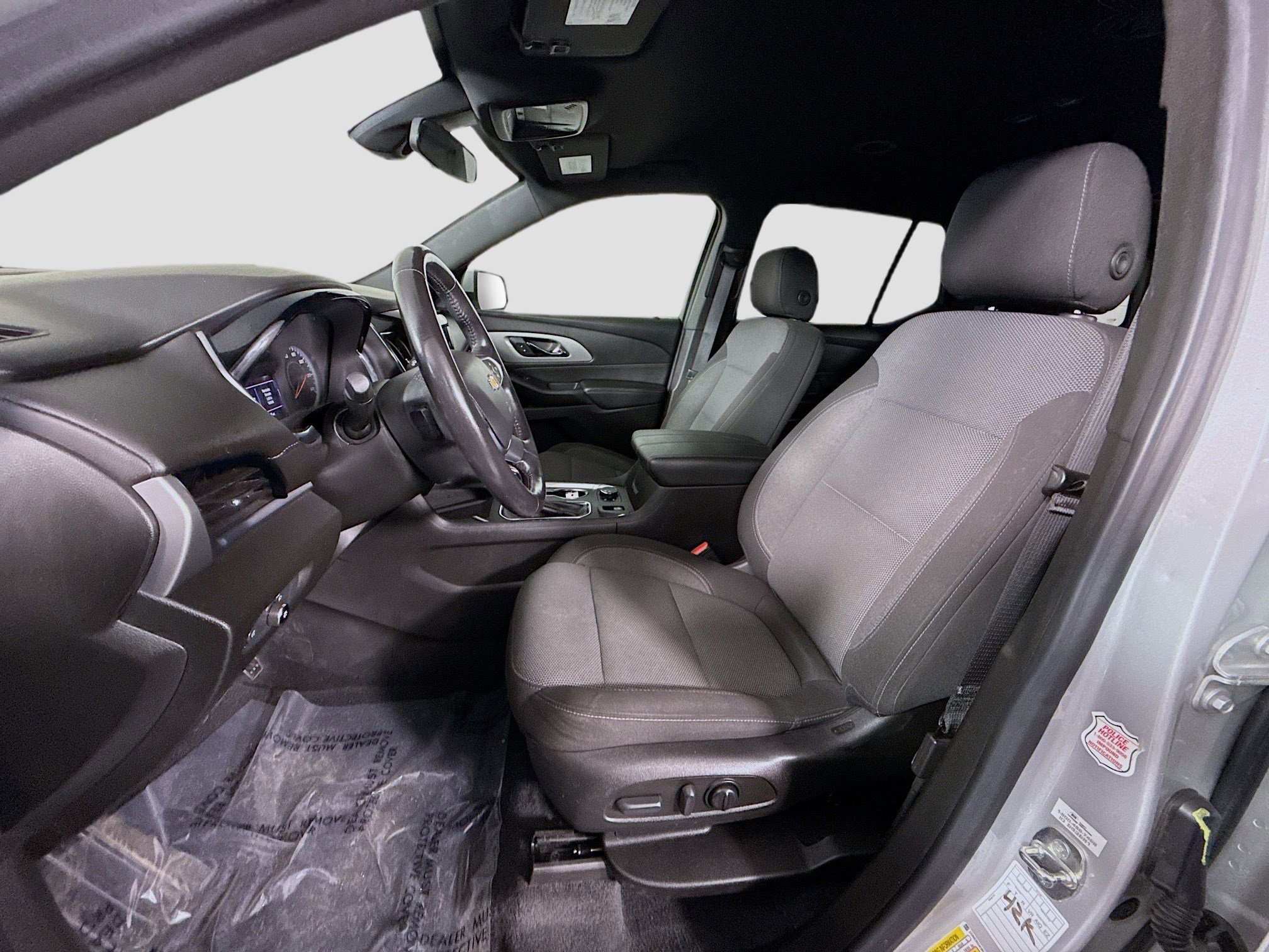 Used 2022 Chevrolet Traverse LT image 22