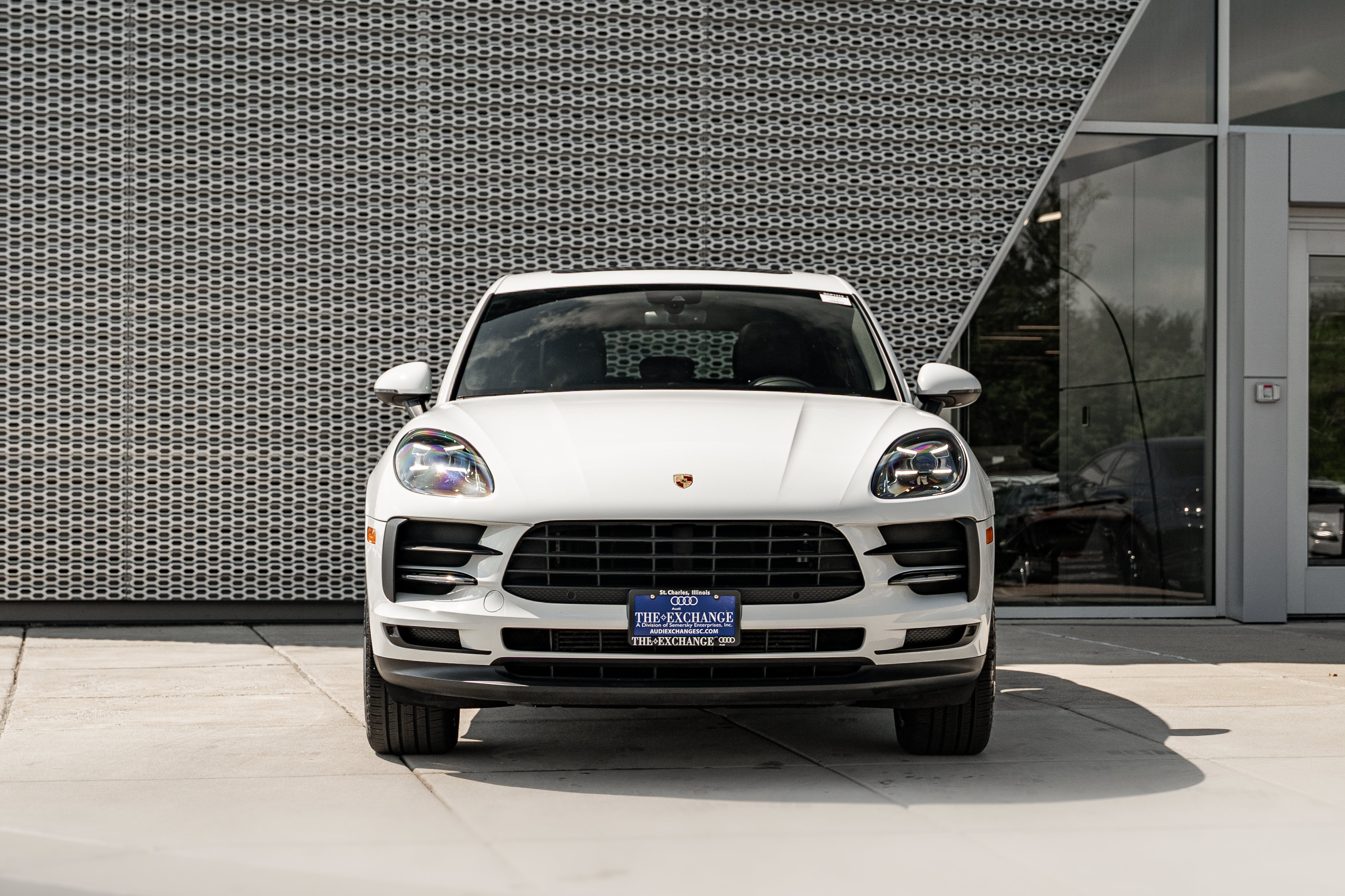 Used 2019 Porsche Macan AWD/4WD image 33