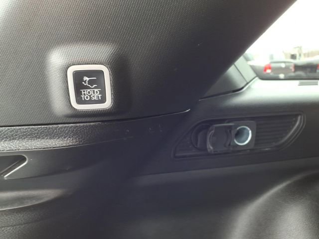 Certified 2023 Jeep Grand Cherokee Limited w/ Luxury Tech Group II image 12