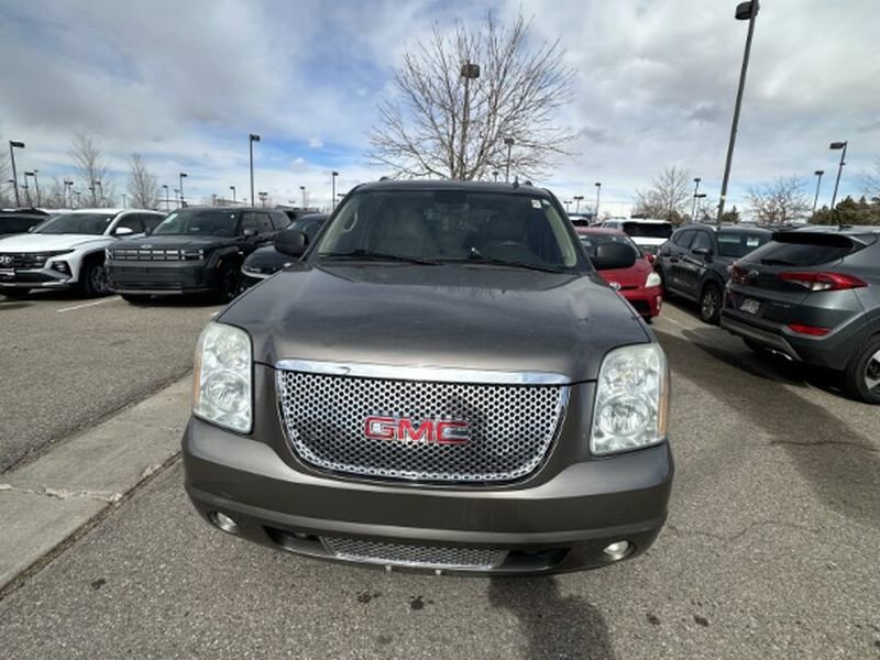 Used 2011 GMC Yukon XL Denali image 12
