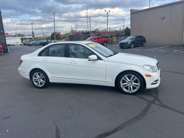 Used 2013 Mercedes-Benz C 300 4MATIC Sedan image 3