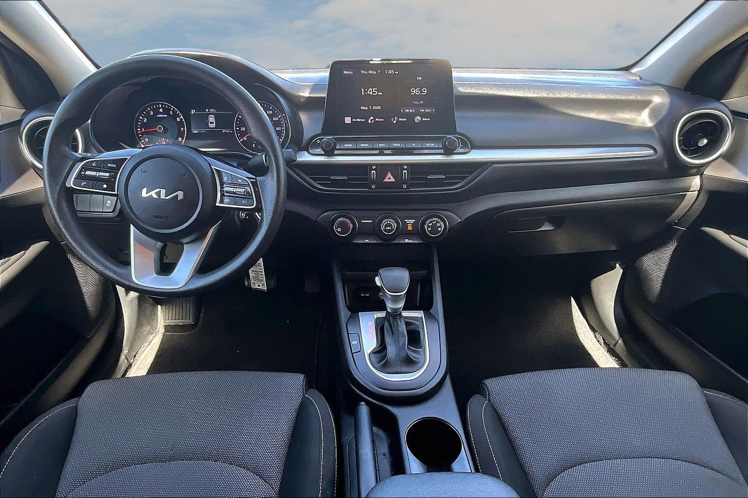 Used 2023 Kia Forte LXS FWD image 7