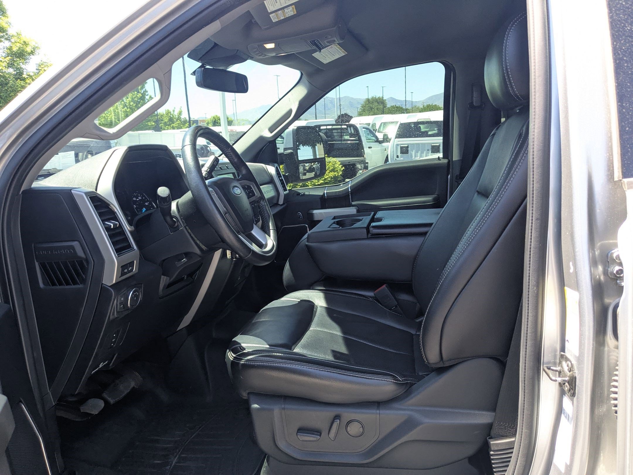 Certified 2020 Ford F250 Lariat w/ Lariat Value Package AWD/4WD image 18