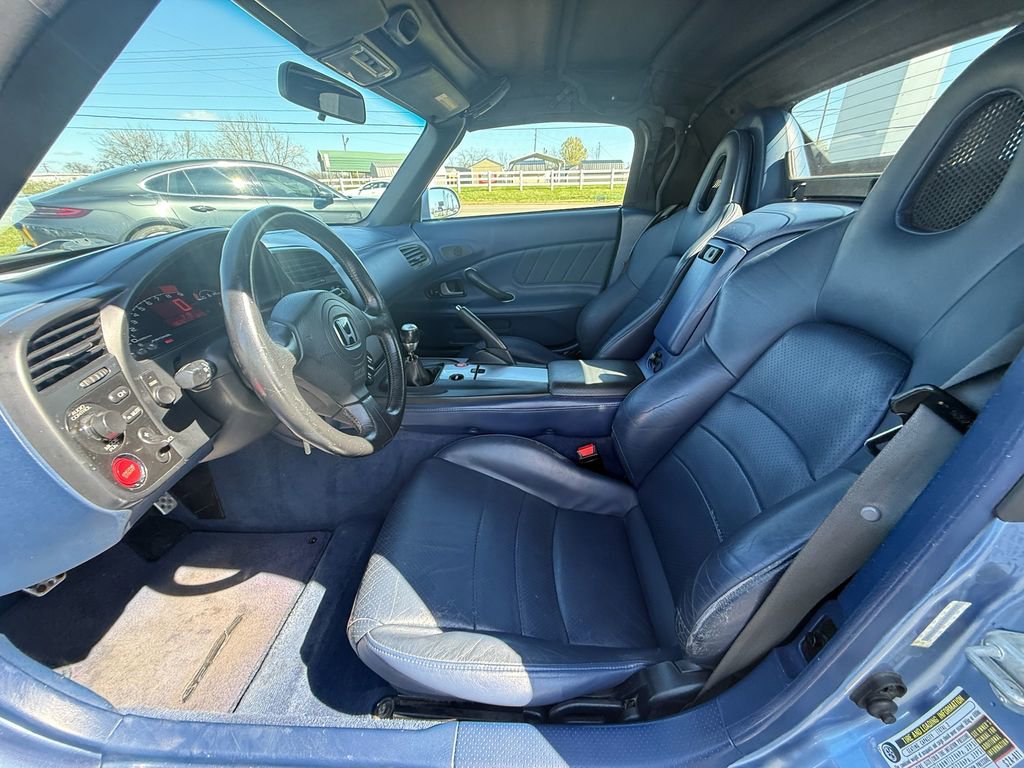 Used 2004 Honda S2000 Base image 11