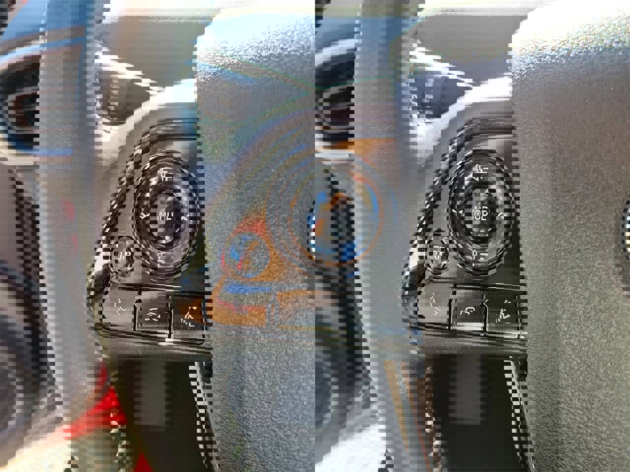 Used 2022 Toyota Prius Prime LE image 18