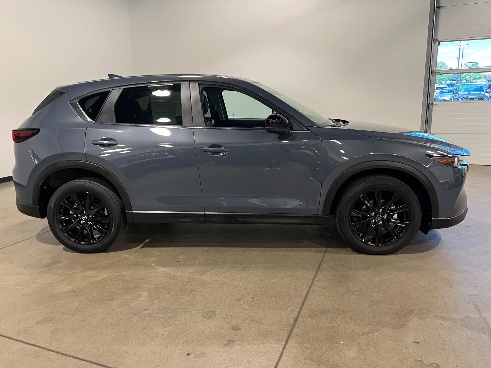 Used 2023 MAZDA CX-5 Carbon Edition AWD/4WD image 2