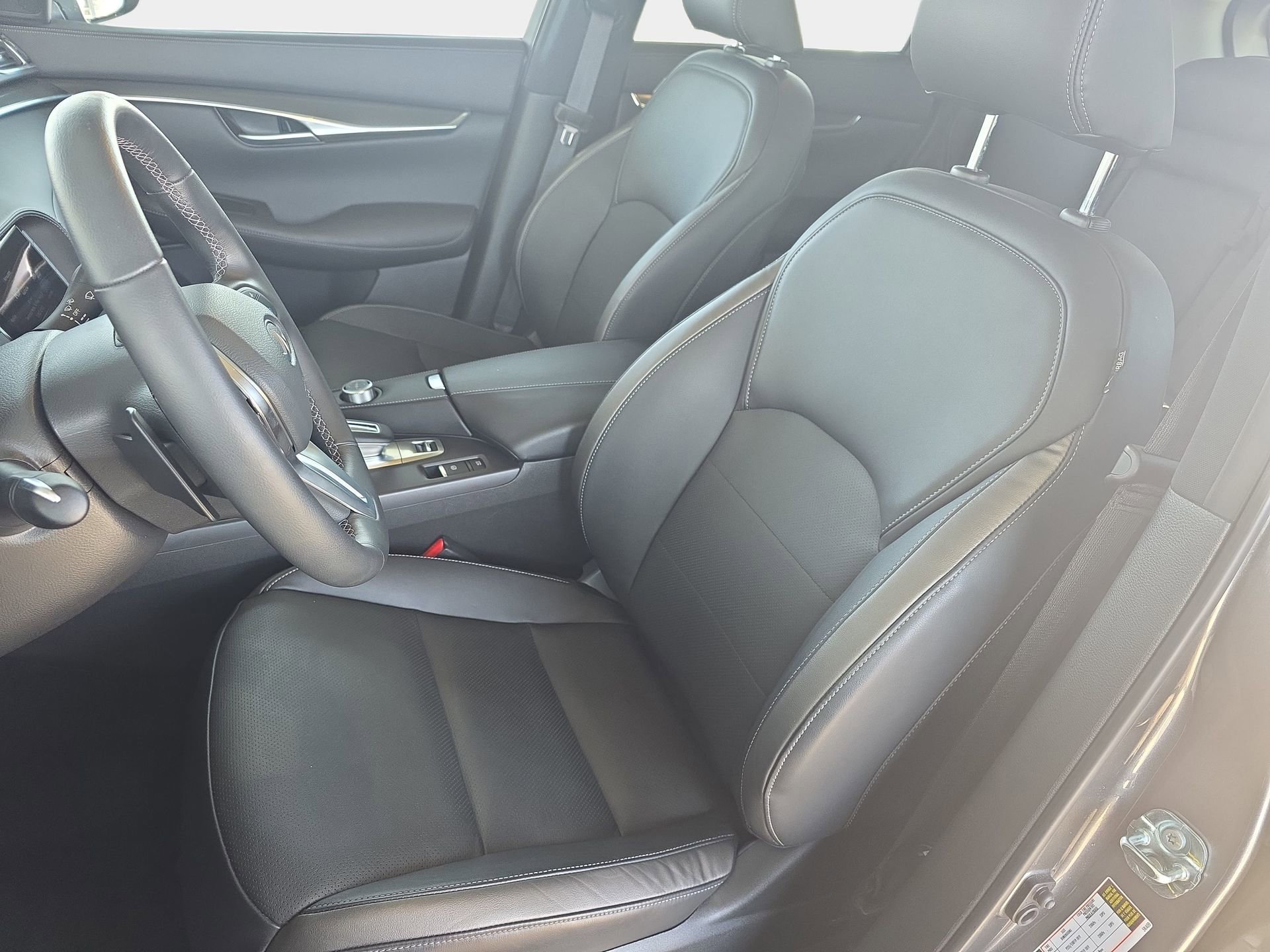 Certified 2025 INFINITI QX50 Luxe image 15