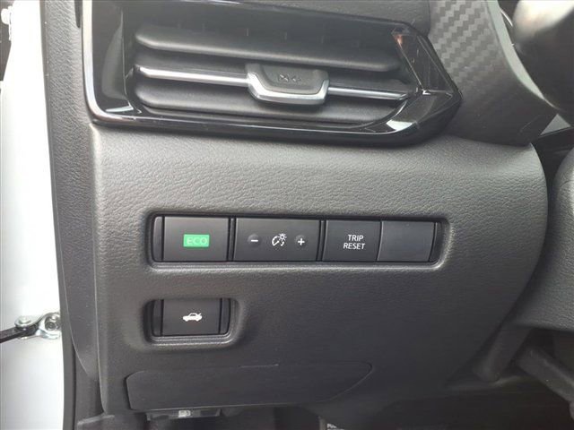 New 2025 Nissan Sentra SR image 18