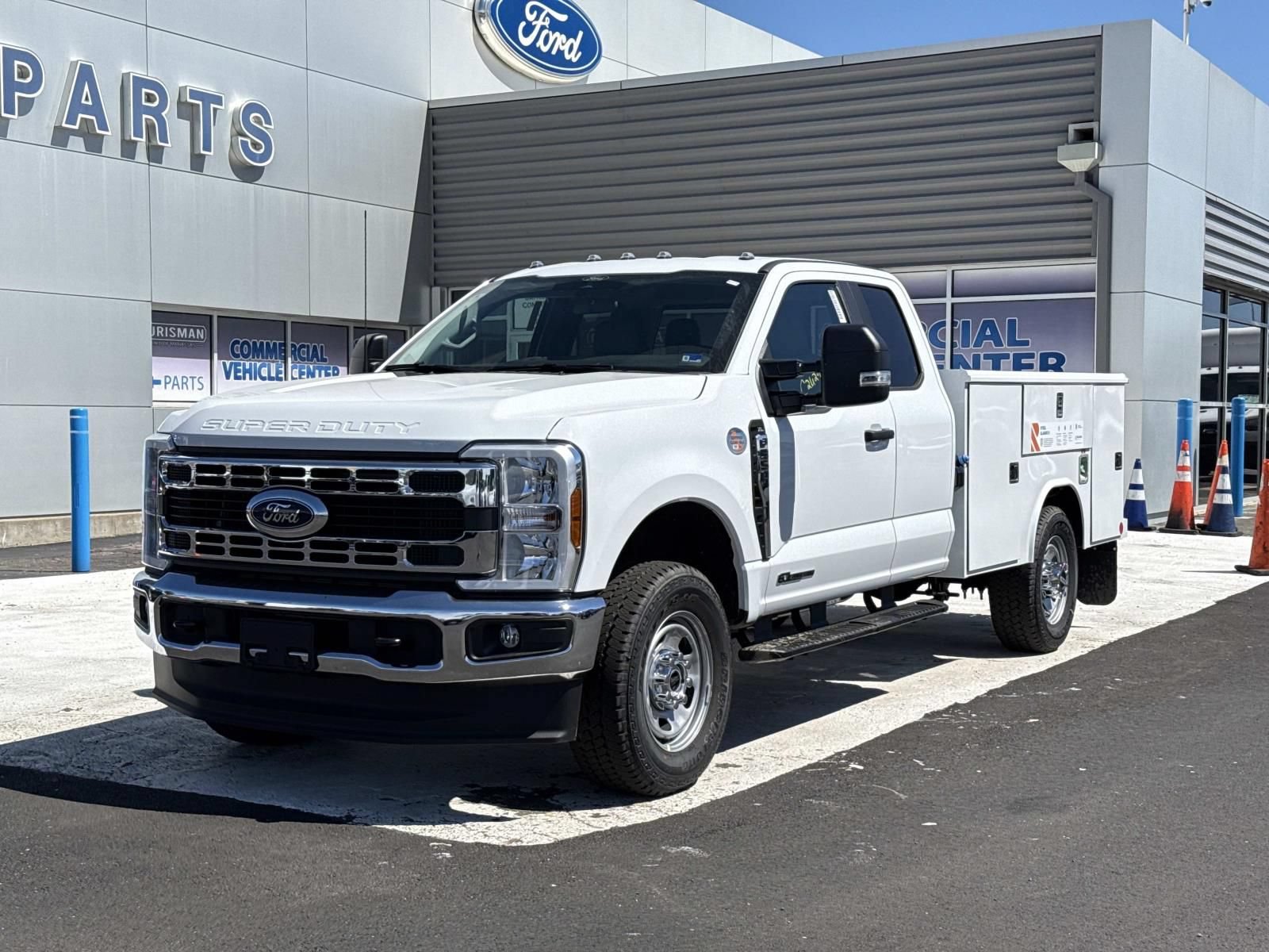 New 2026 Ford F350 XL w/ XL Chrome Package AWD/4WD image 7