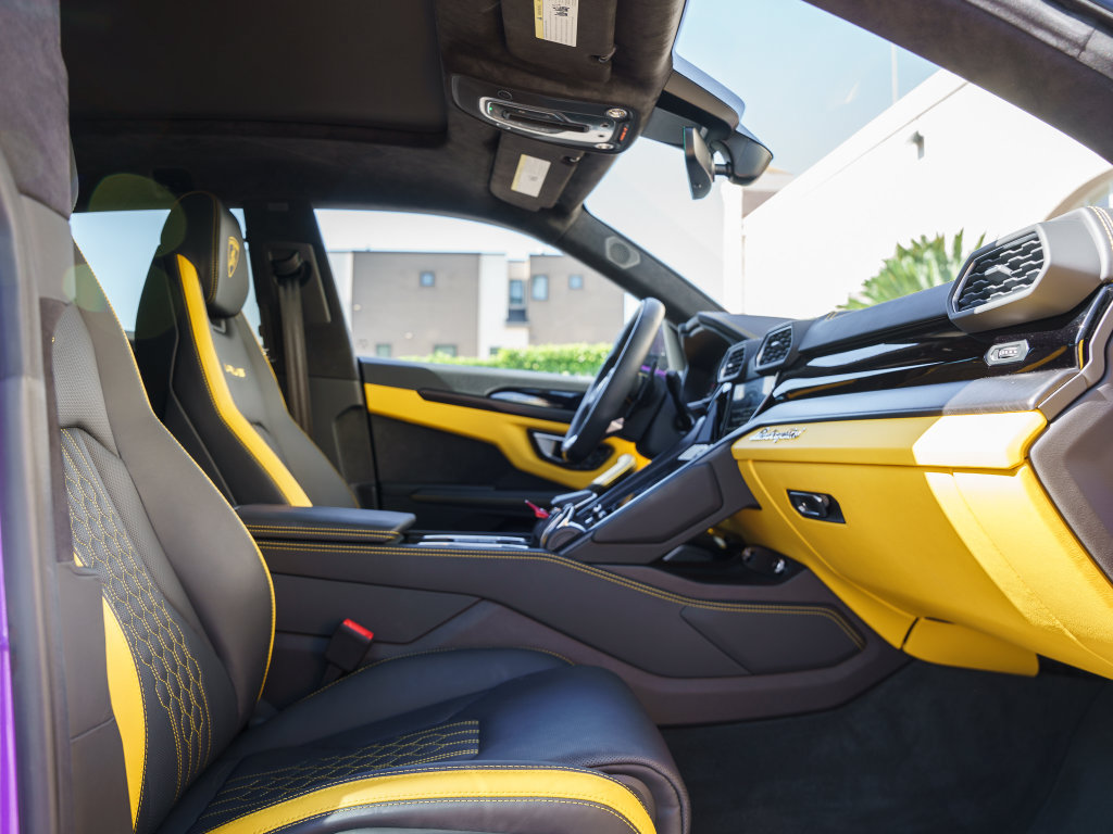 Used 2024 Lamborghini Urus S AWD/4WD image 8