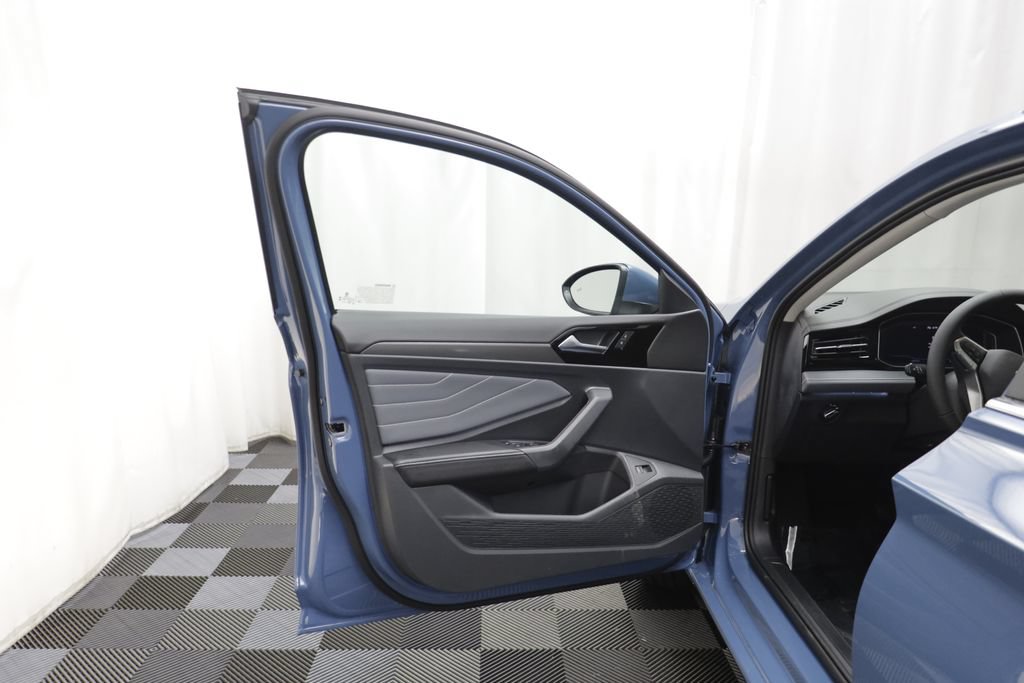 New 2026 Volkswagen Jetta SEL FWD image 5