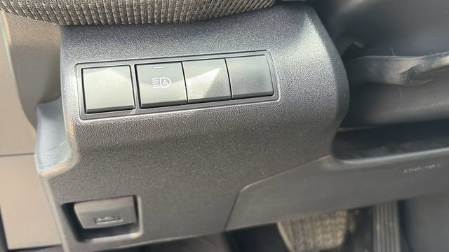 Used 2024 Subaru Solterra AWD/4WD image 21
