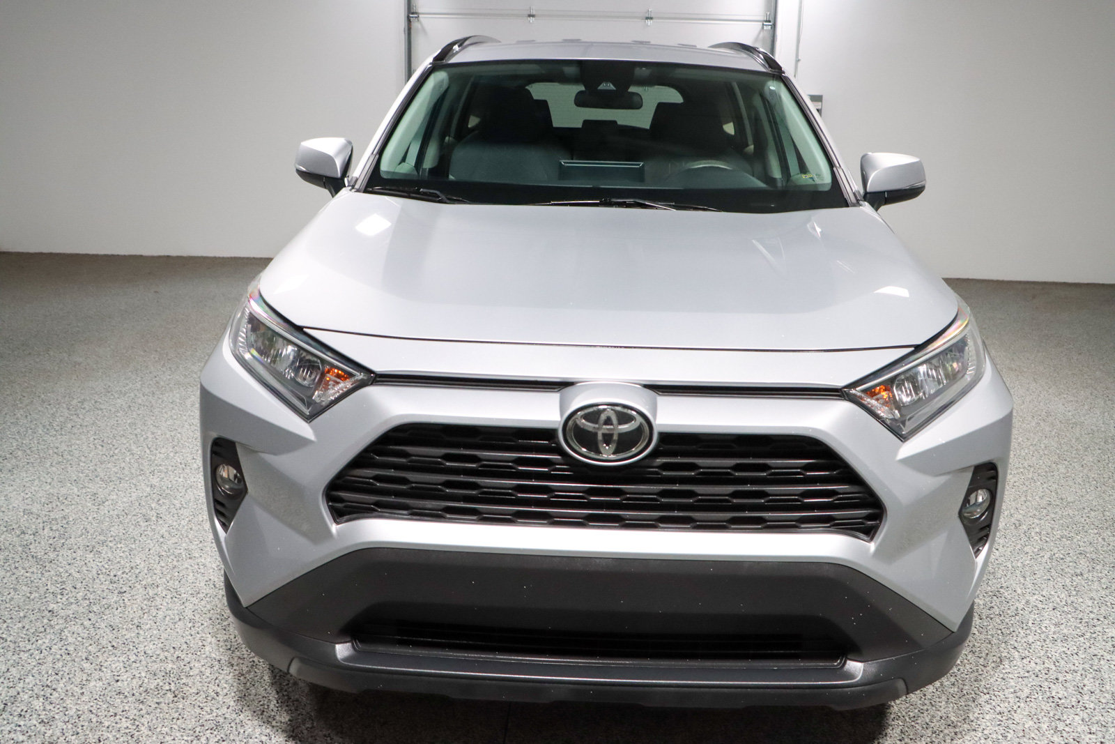 Used 2020 Toyota RAV4 XLE FWD image 4
