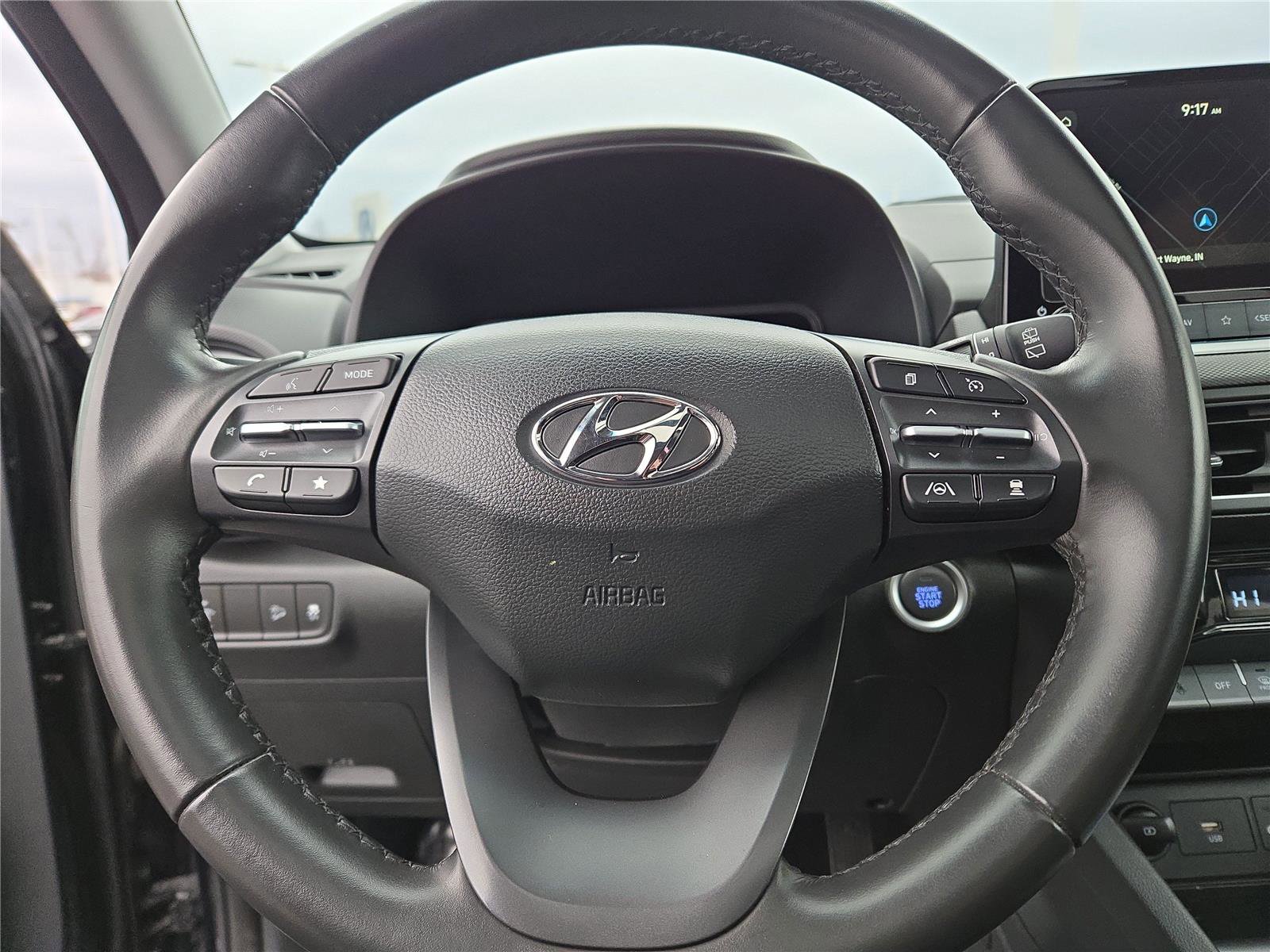 Used 2023 Hyundai Kona Limited image 11