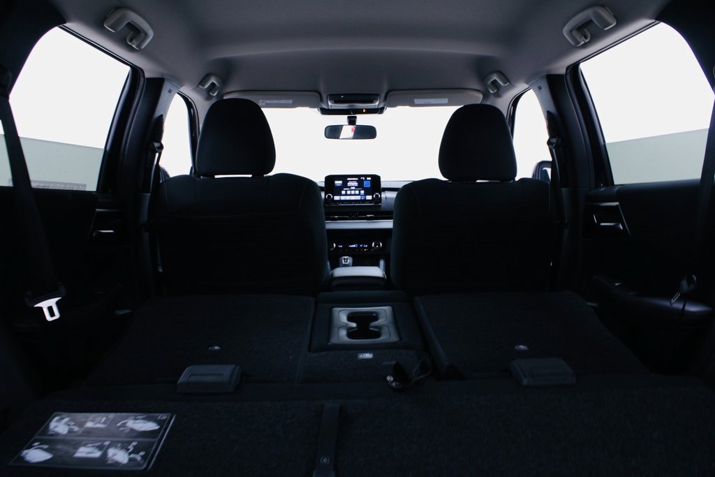 Used 2024 Mitsubishi Outlander ES image 24