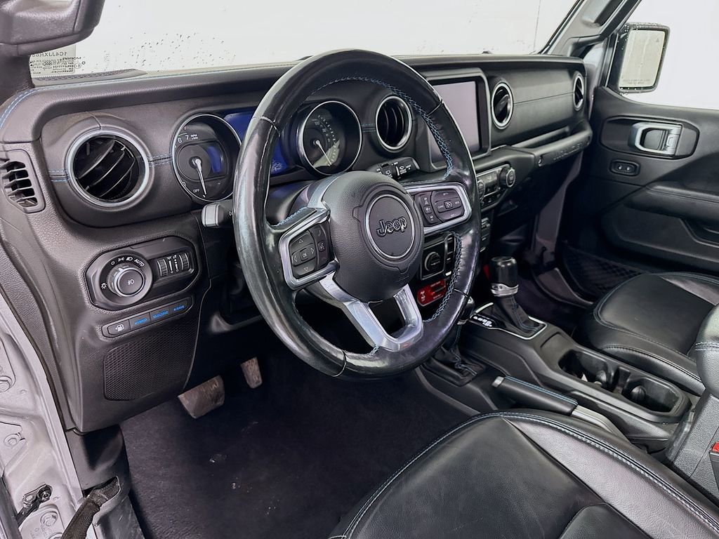 Certified 2021 Jeep Wrangler Unlimited Rubicon 4xe w/ Cold Weather Group image 17
