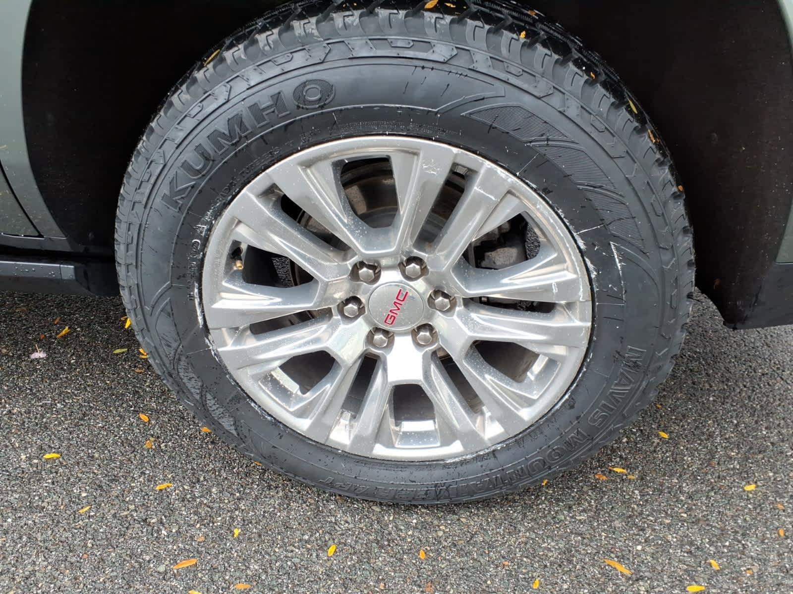 Used 2024 GMC Yukon Denali AWD/4WD image 7