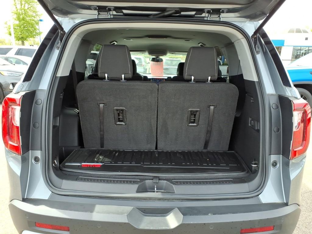 Used 2021 GMC Acadia SLE FWD image 8