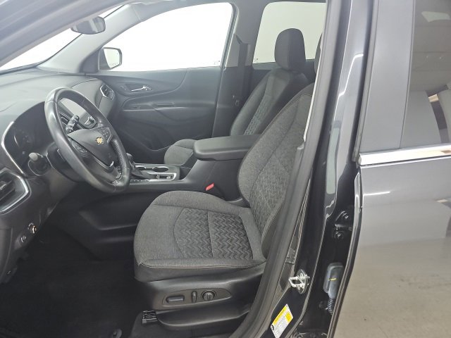 Used 2022 Chevrolet Equinox LT image 2