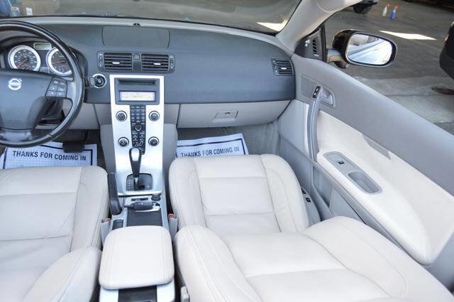 Used 2011 Volvo C70 T5 w/ Convenience Pkg image 47