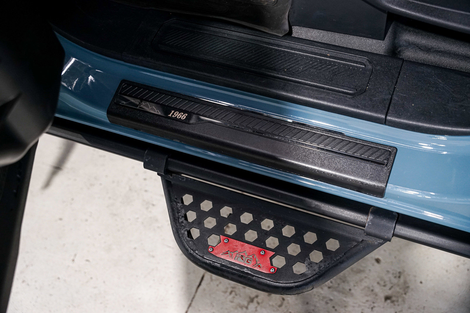 Used 2022 Ford Bronco Black Diamond image 24