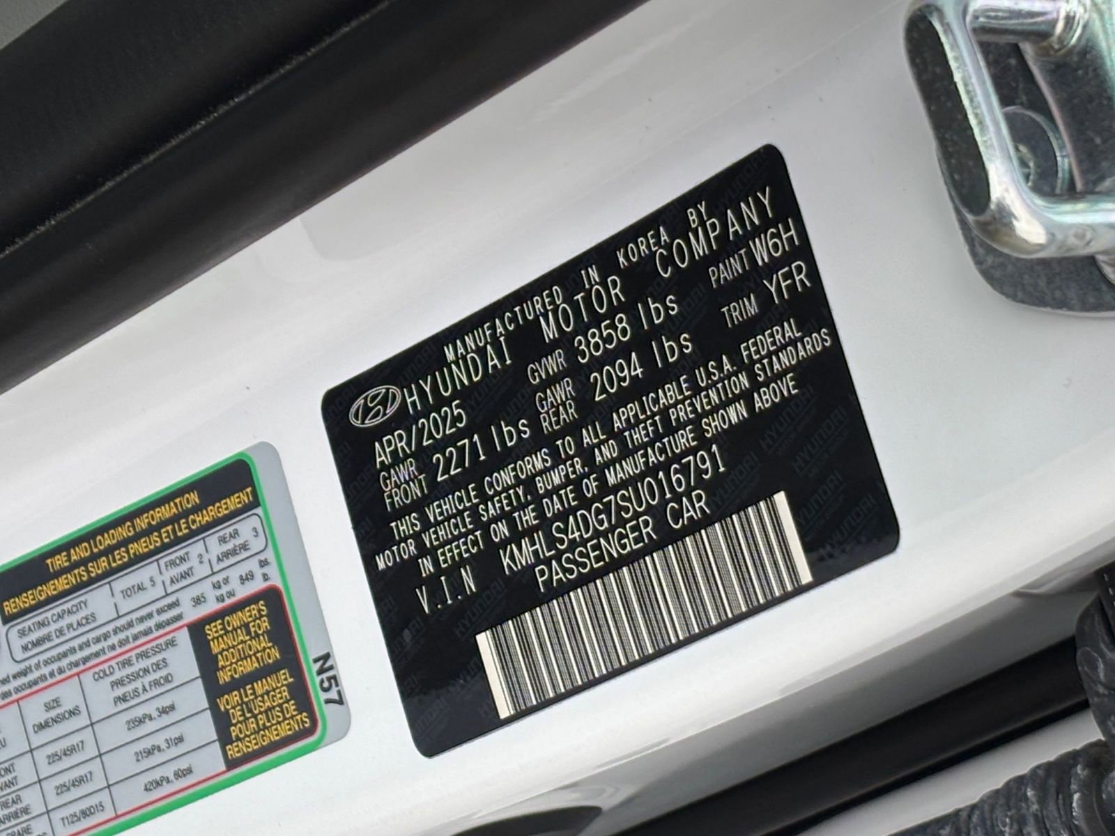 Used 2025 Hyundai Elantra SEL FWD image 30