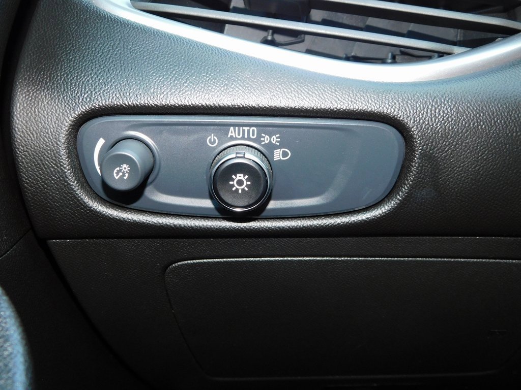 Used 2024 Chevrolet Malibu LS w/ Driver Confidence Package image 23