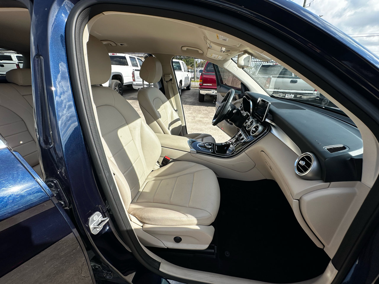 Used 2019 Mercedes-Benz GLC 300 image 51