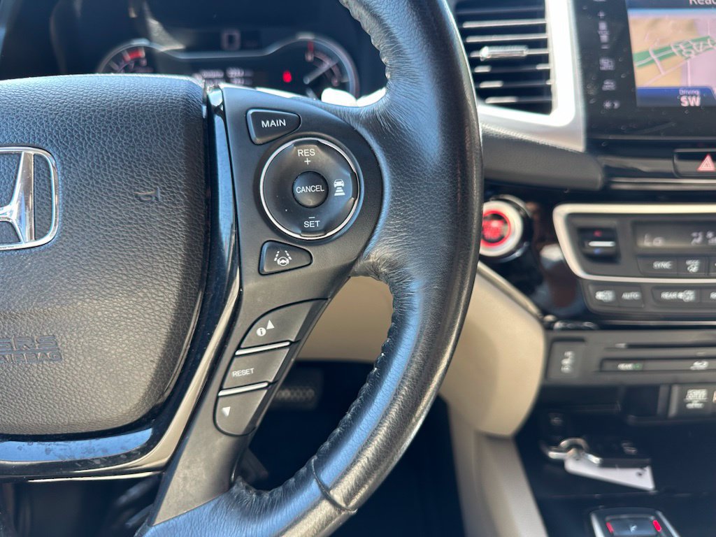 Used 2018 Honda Pilot Touring image 31