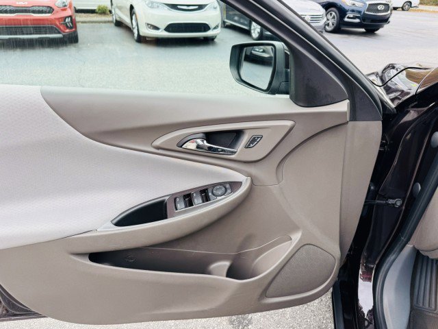 Used 2021 Chevrolet Malibu LT image 13