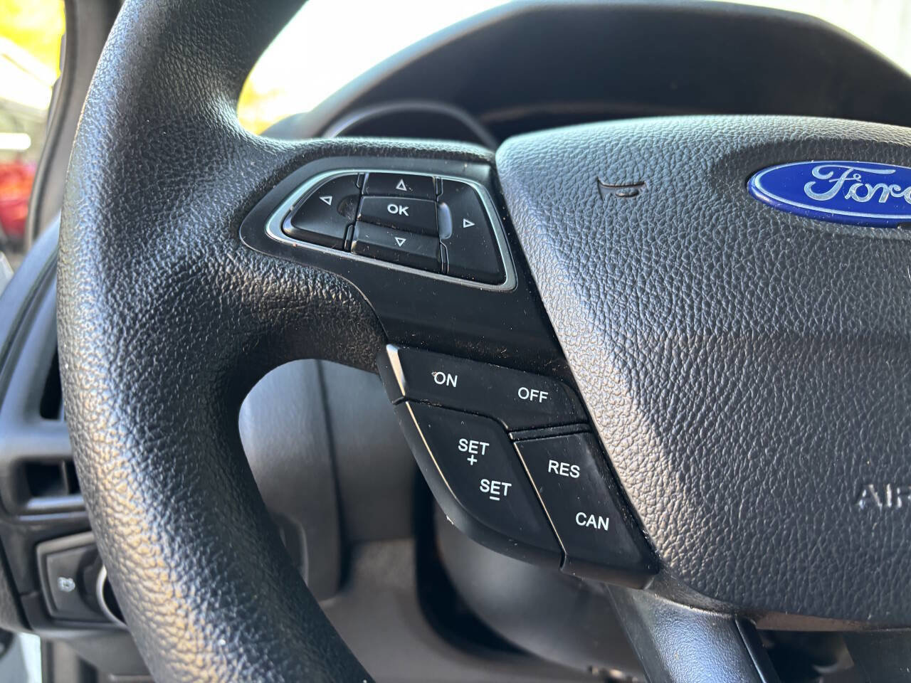 Used 2018 Ford Focus SE image 22