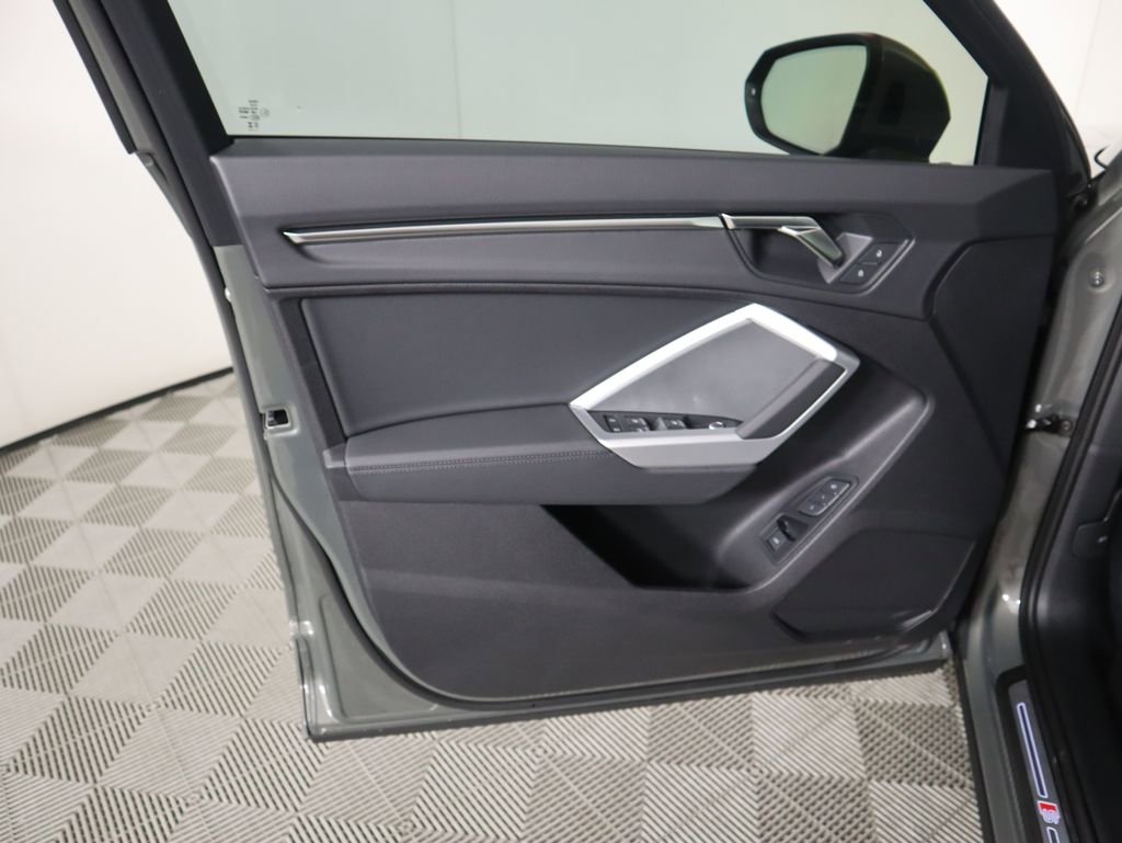 Used 2025 Audi Q3 2.0T Premium w/ Convenience Package image 26