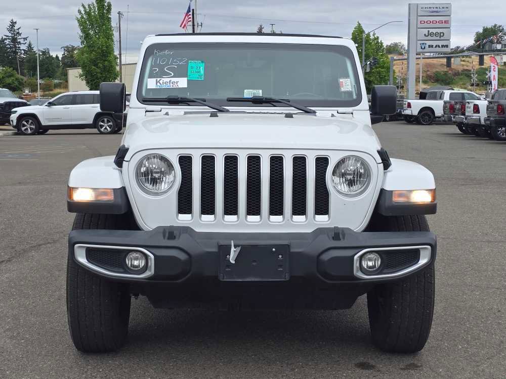 Used 2022 Jeep Wrangler Unlimited Sahara AWD/4WD image 19