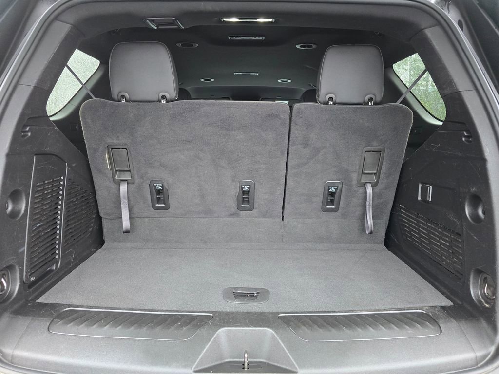 Used 2024 GMC Yukon SLT image 17