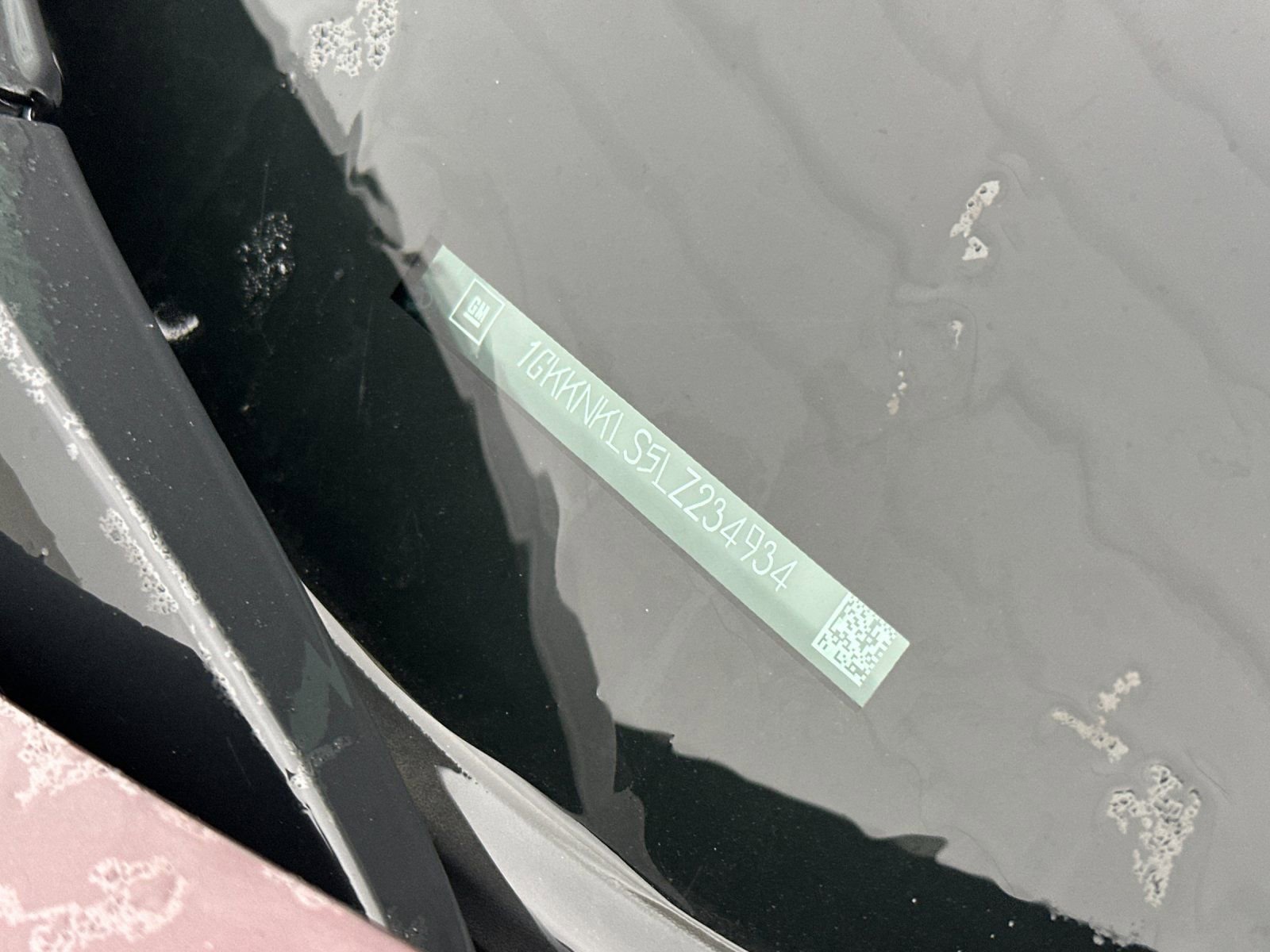 Used 2020 GMC Acadia SLE image 3